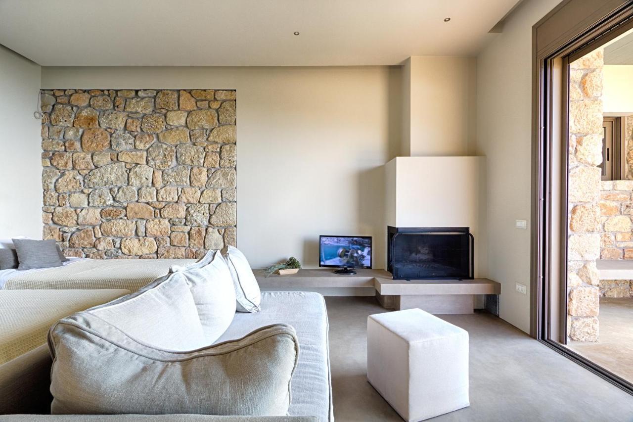 Euphoria Suites Avía Екстериор снимка