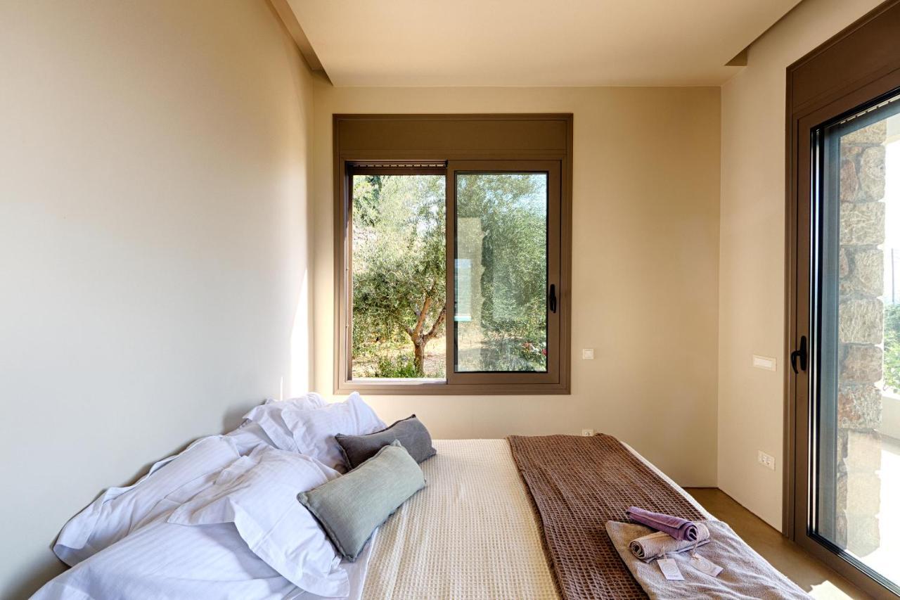 Euphoria Suites Avía Екстериор снимка