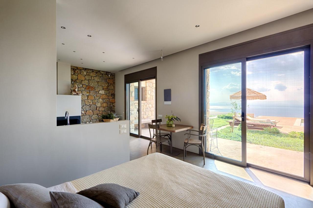 Euphoria Suites Avía Екстериор снимка