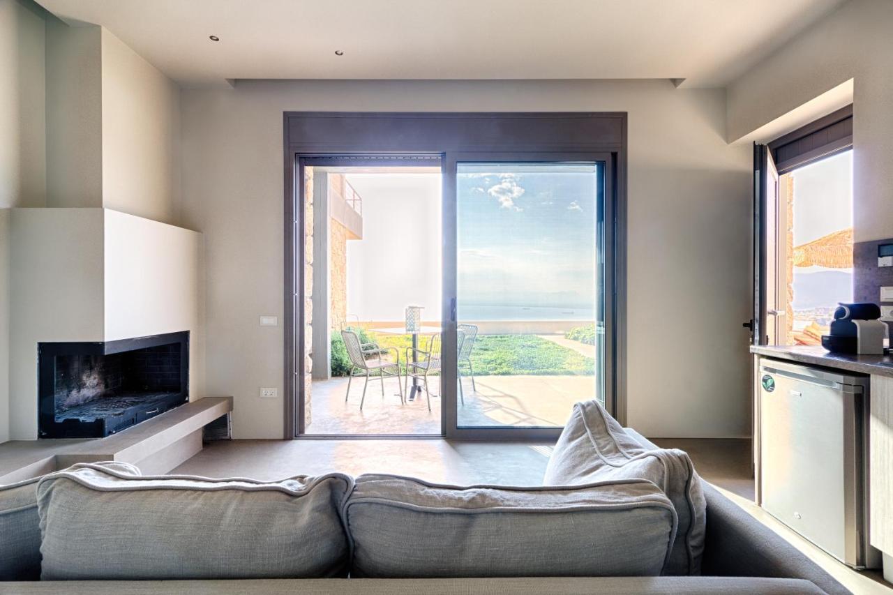 Euphoria Suites Avía Екстериор снимка