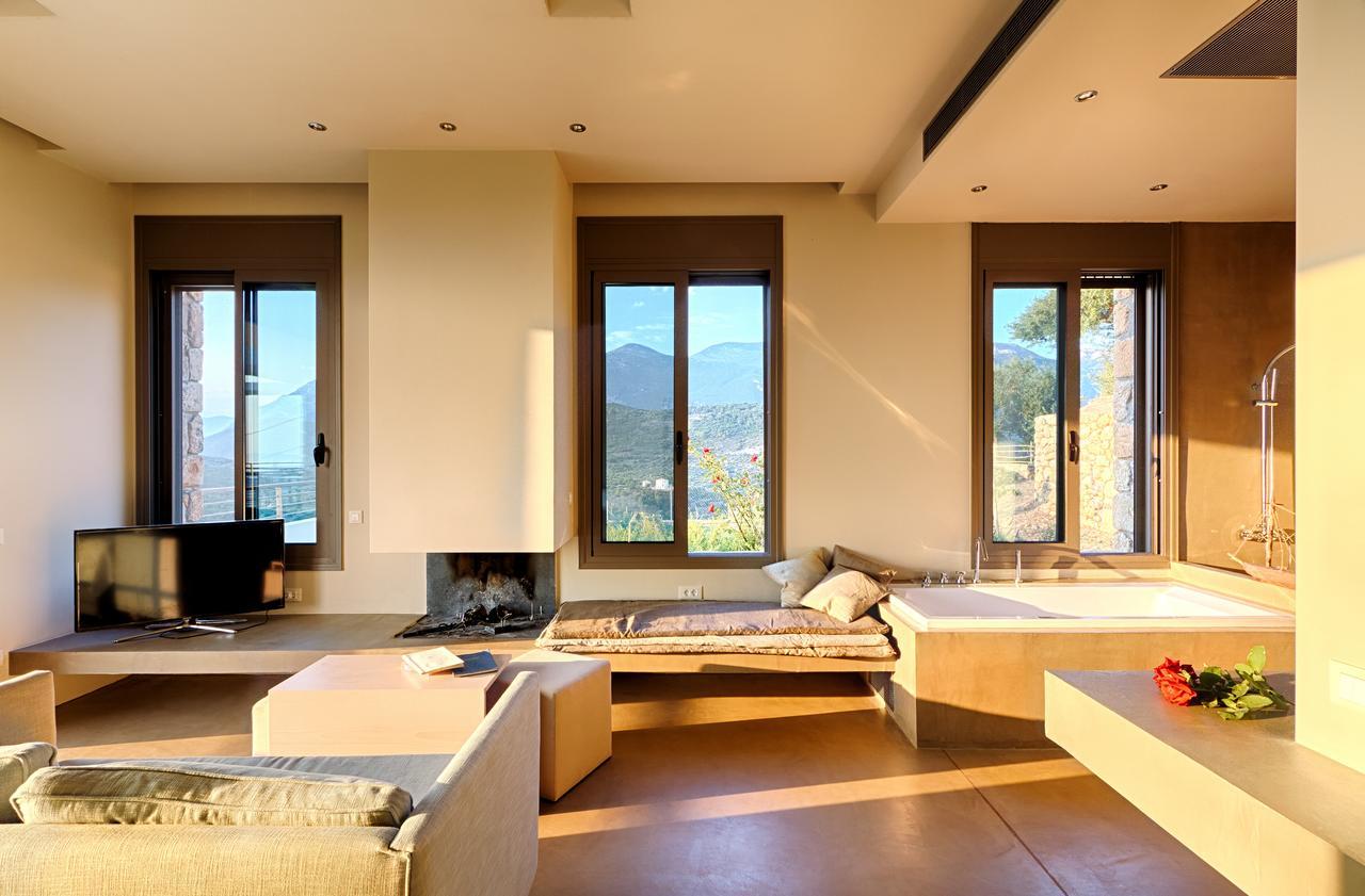 Euphoria Suites Avía Екстериор снимка