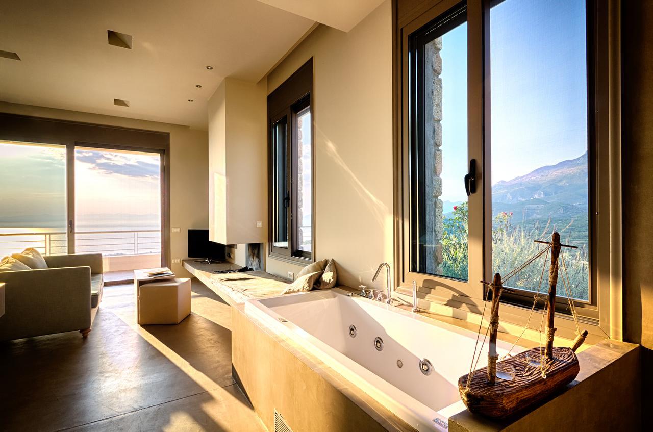 Euphoria Suites Avía Екстериор снимка